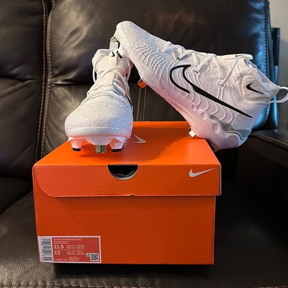 Nike Other - Nike Alpha Huarache NXT mens baseball cleats